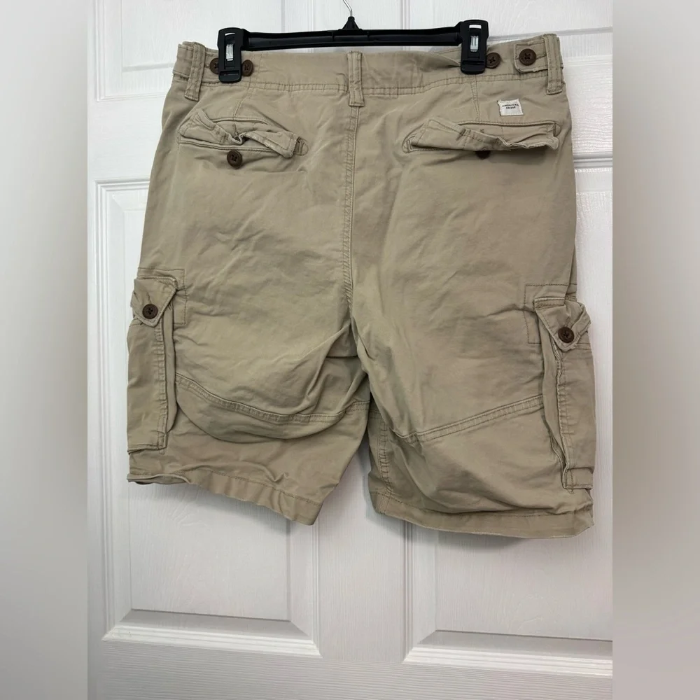 American Eagle Outfitters Beige Cargo Shorts - Picture 2 of 5